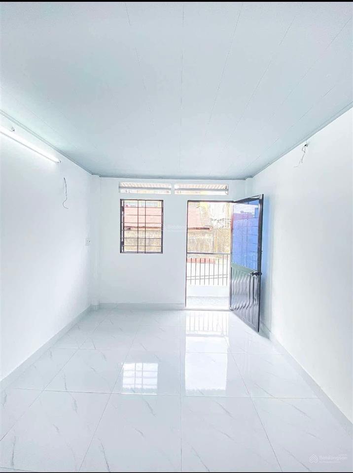 Bán nhà đẹp tại đội cung, hẻm xe hơi giá thương lượng 3,2 tỷ, 14.9m2, 2pn, 3wc, mặt tiền 5m