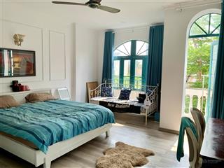 Cho thuê căn hộ studio ban công full nội thất cao cấp ở thảo điền gần cầu sài gòn trần não  ít phí