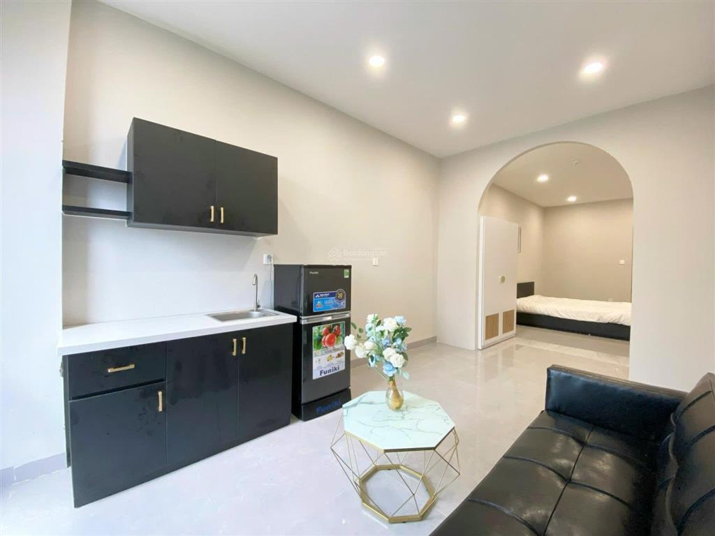 Cho thuê căn hộ 1pn cửa sổ to full nội thất ở đảo kim cương gần sala thủ thiêm bason nhận pet  mới