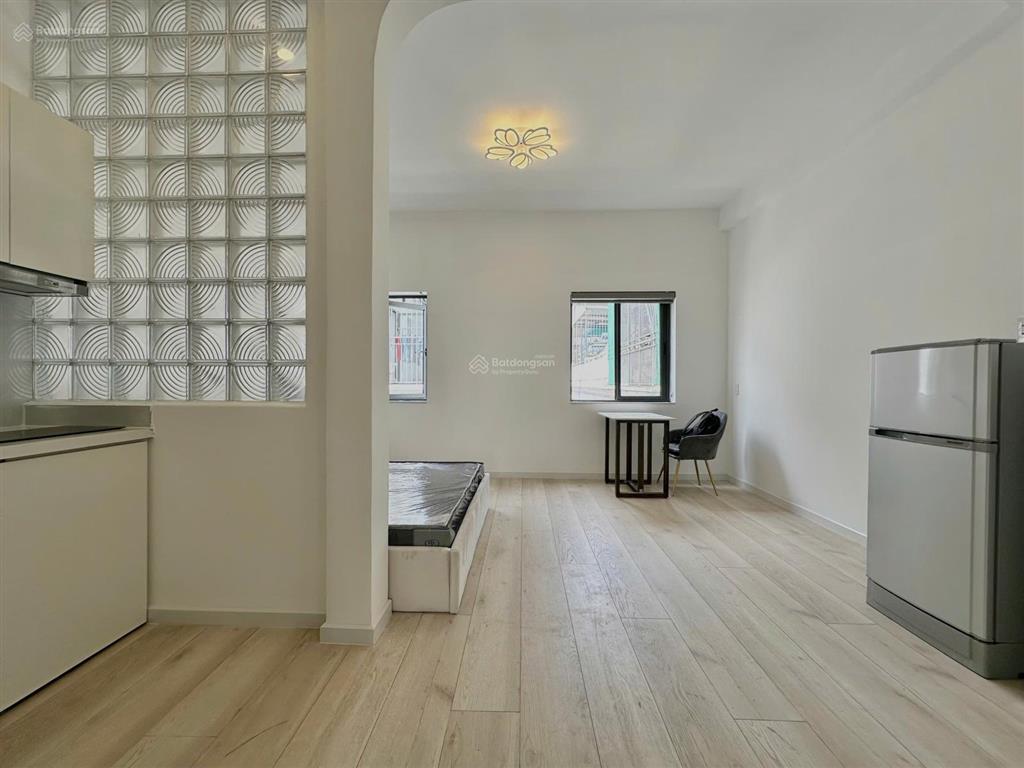 Cho thuê căn hộ tách bếp full nt mới gần nút giao an phú ở lake view city  đậu được oto  nhận pet