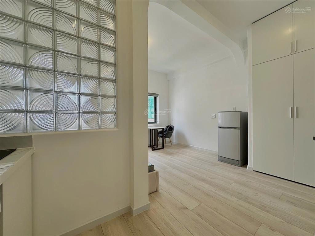 Cho thuê căn hộ tách bếp full nt mới gần nút giao an phú ở lake view city  đậu được oto  nhận pet