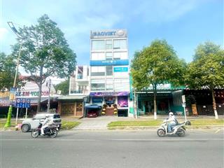 Cho thuê nhà mặt tiền đường võ văn kiệt cần thơ 1 hầm 5 lầu ngang 10m, dtsd 1.330m2, giá 75triệu/th