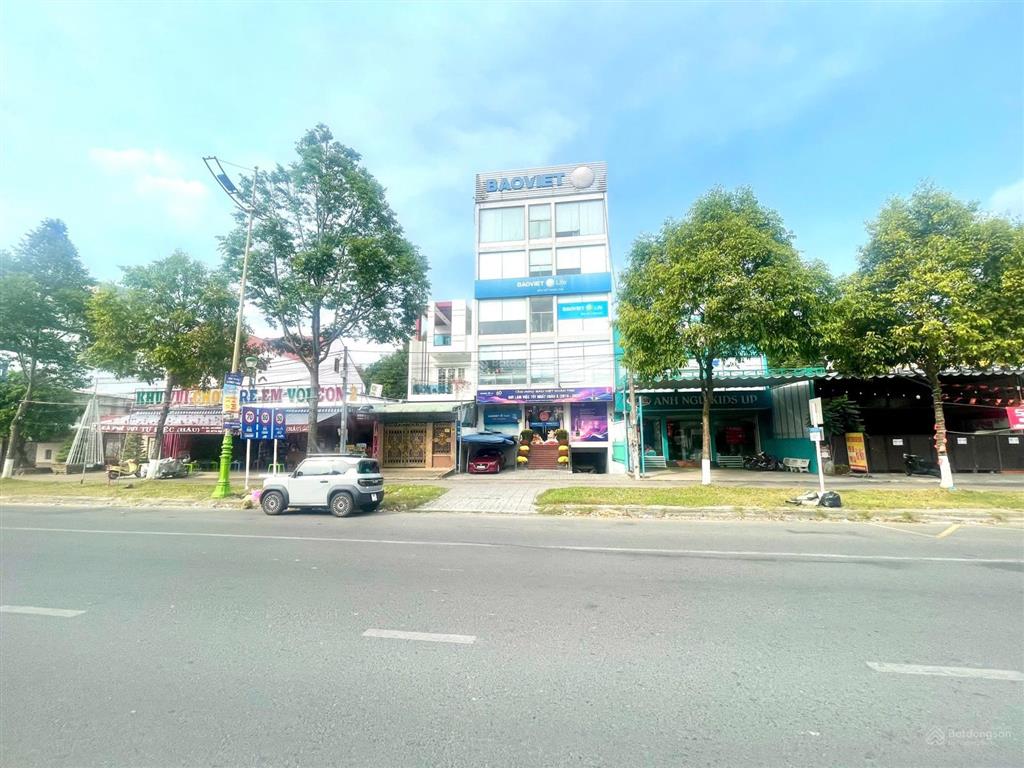 Cho thuê tòa nhà mặt tiền đường võ văn kiệt cần thơ, 1 hầm 5 lầu, dtsd 1330m², giá tốt 75 triệu/th