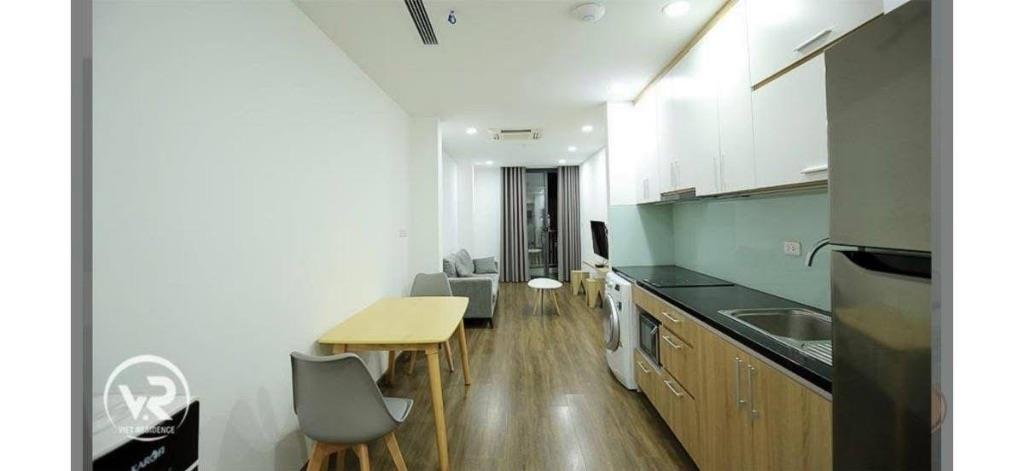 CHÂN DÀI APARTERMENT PHỐ XUÂN DIỆU CẦN  ĐẠI GIA RƯỚC VỀ GẤP-DIỆN TÍCH SIÊU KHỦNG ~200m2-MẶT TIỀN ĐÁ BÓNG-GẤP ĐÔI NHÀ HÀN