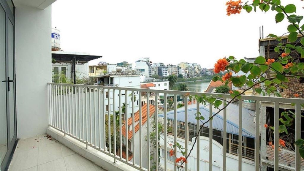 CHÂN DÀI APARTERMENT PHỐ XUÂN DIỆU CẦN  ĐẠI GIA RƯỚC VỀ GẤP-DIỆN TÍCH SIÊU KHỦNG ~200m2-MẶT TIỀN ĐÁ BÓNG-GẤP ĐÔI NHÀ HÀN