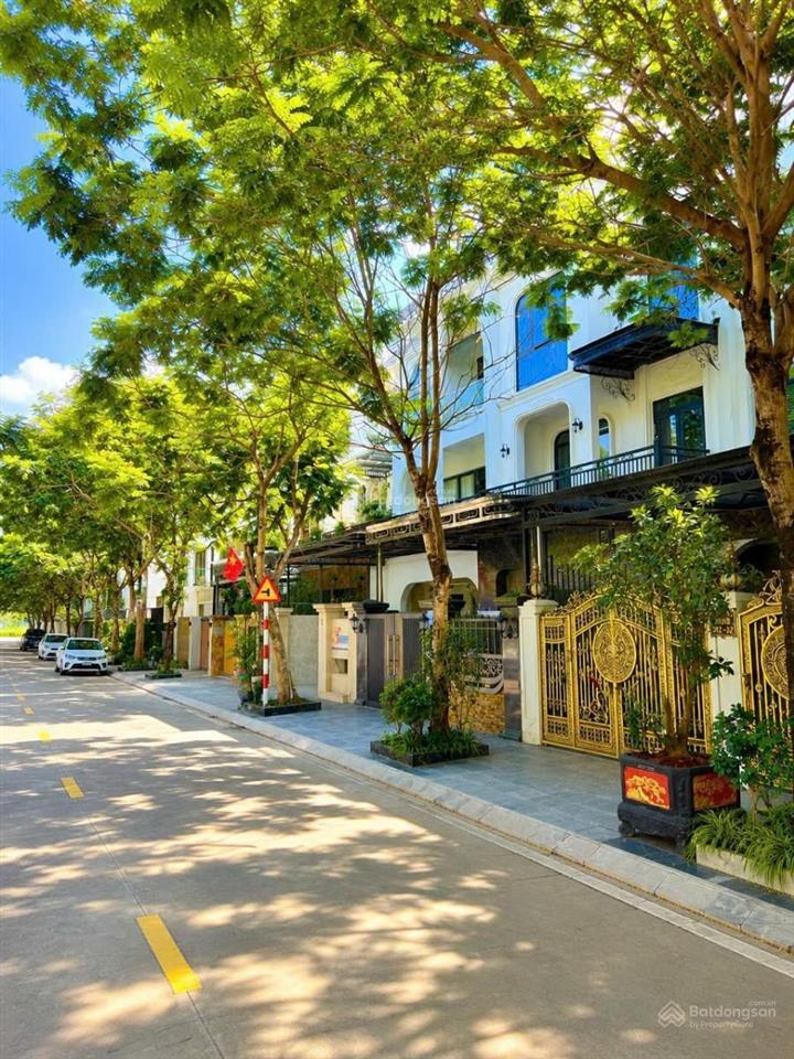 Bán liền kề geleximco lê trọng tấn 120m2 hàng xóm vin smart đi bộ ra aeon mall  chỉ nhỉnh 200tr/