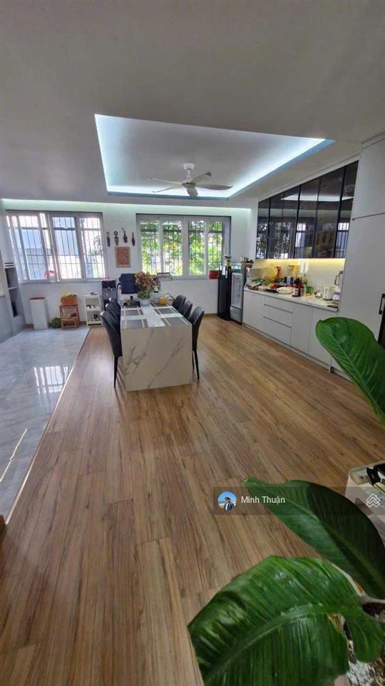 Chỉ ~162tr/m2! bán nhà ngay nguyễn văn hưởng  3 tầng  dt 245m²  xd hầm 6 tầng  giá 39,9 tỷ