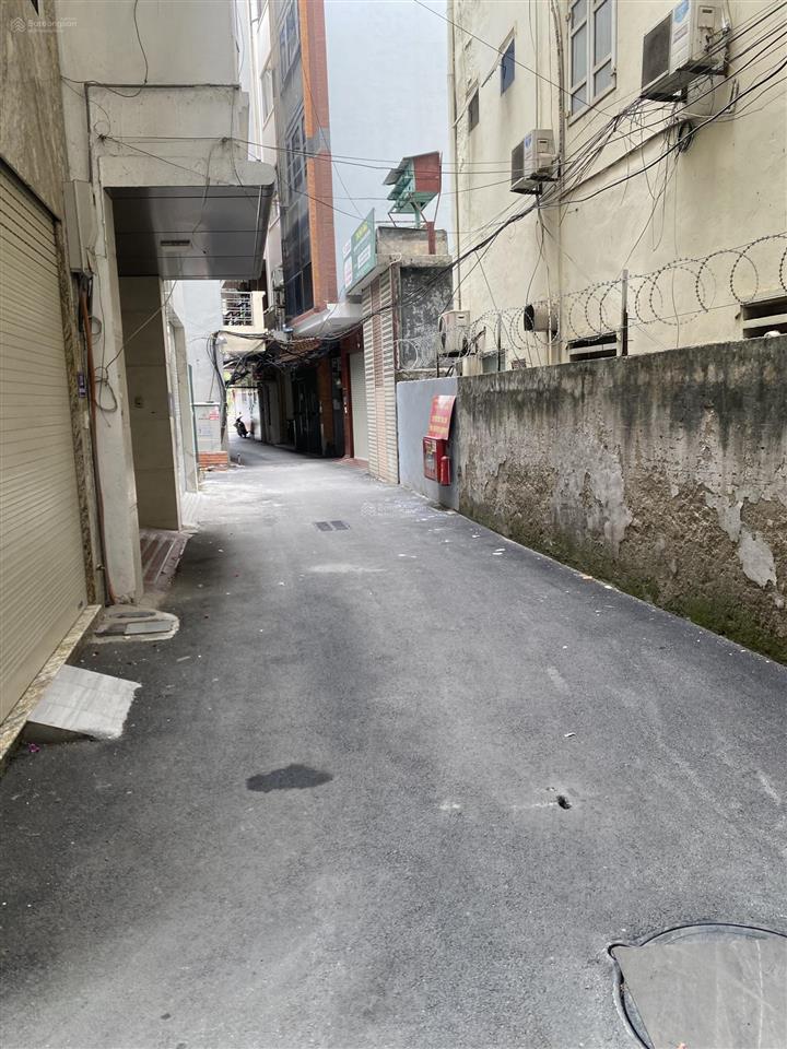Cho thuê nhà trần duy hưng, cầu giấy. 55m², 7 tầng có thang máy, giá 30tr