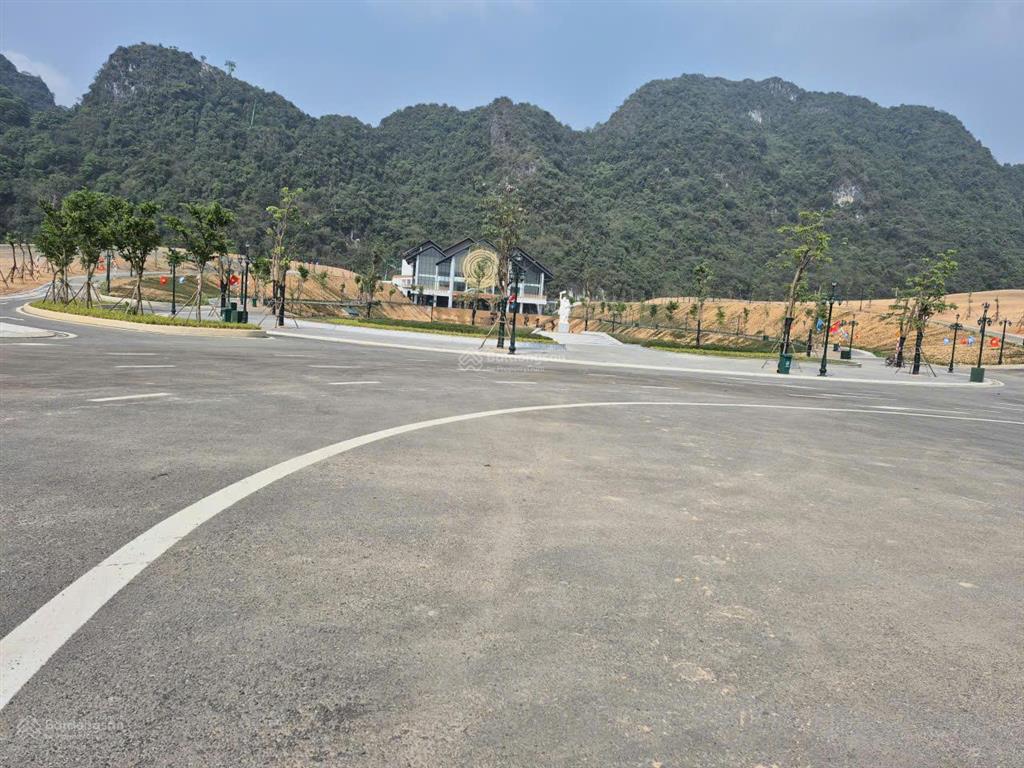 Sót lại mảnh đất hiếm có 2 mặt tiền khu du lịch tâm linh chùa tiên lạc thuỷ, hòa bình