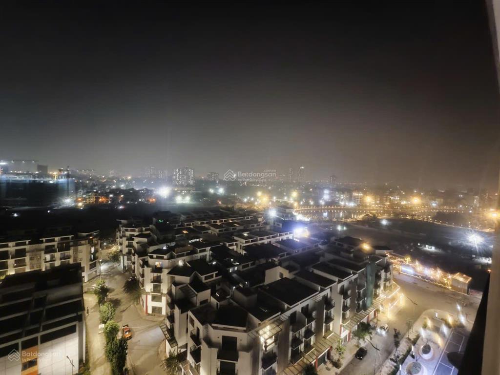 Cho thuê căn hộ mới 100%  đầy đủ nội thất tiện nghi tiêu chuẩn phòng khách sạn