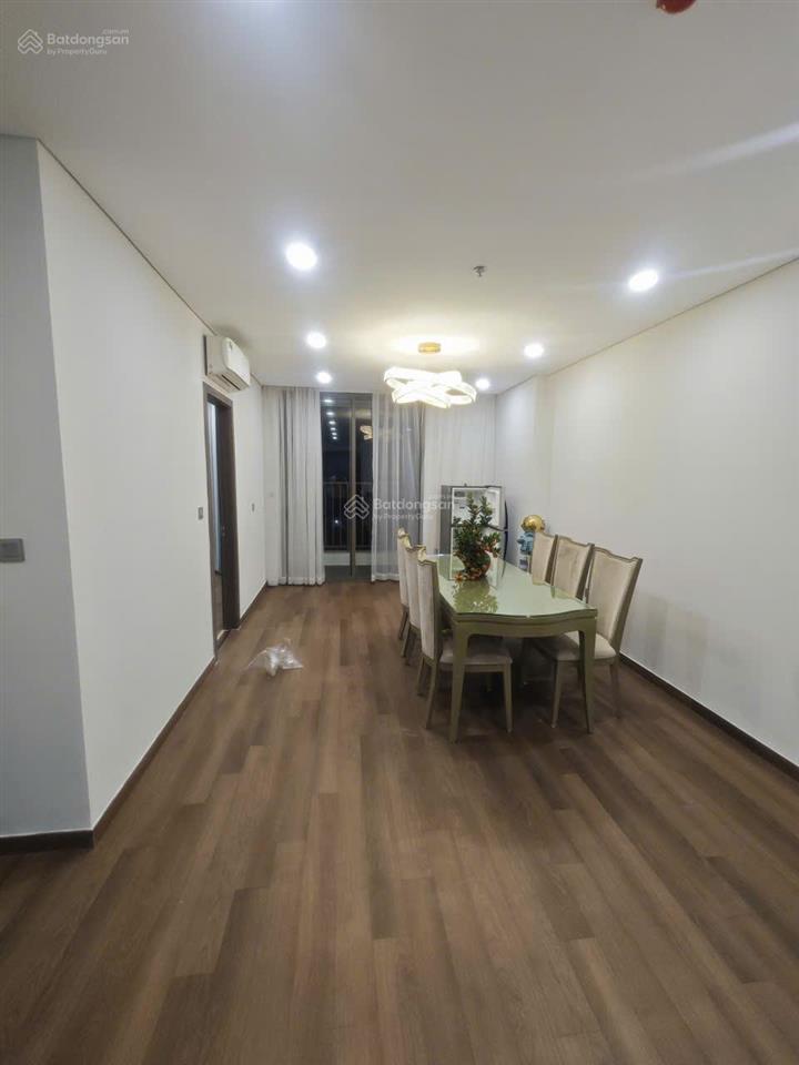 Cho thuê căn hộ mới 100%  đầy đủ nội thất tiện nghi tiêu chuẩn phòng khách sạn