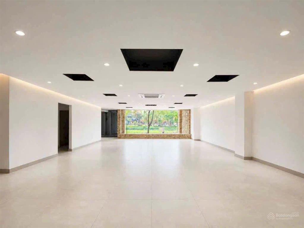 Giảm sốc 15 tỷ! tòa văn phòng lô góc 2 mặt tiền 200m 9 tầng có hầm view sông vĩnh viễn