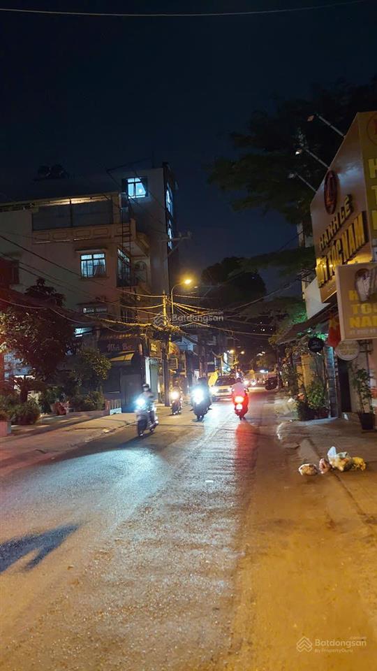 Nhà mặt tiền đường số 8, chùa nghệ sĩ, 4 x 14m, giá 9,x tỷ