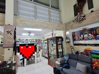 Nhà ngã 6 gv, sau căn mặt tiền, 46m2, giá 8,3tỷ, xe hơi đậu cửa