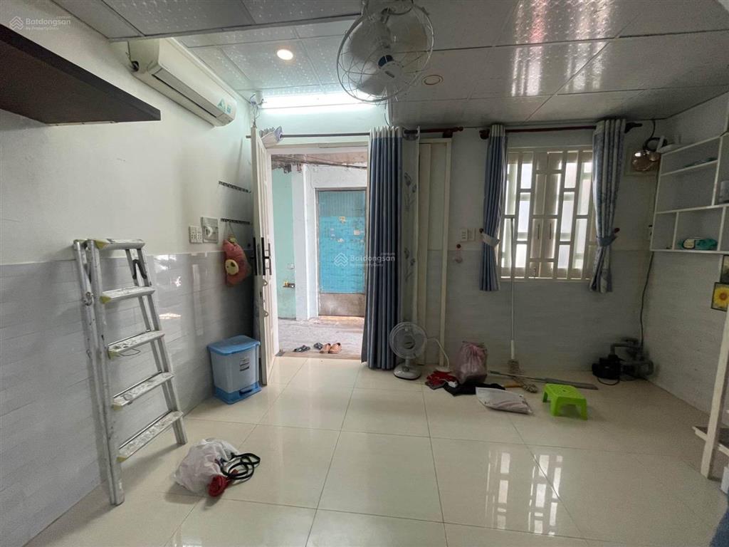 Nhà nhỏ thạnh xuân 21, q12, giá chỉ 850 triệu, bên kia lộ là gv