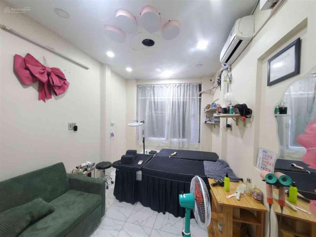 Nhà mt ngã 4 phạm văn đồng + phan văn trị, giá 6,1 tỷ