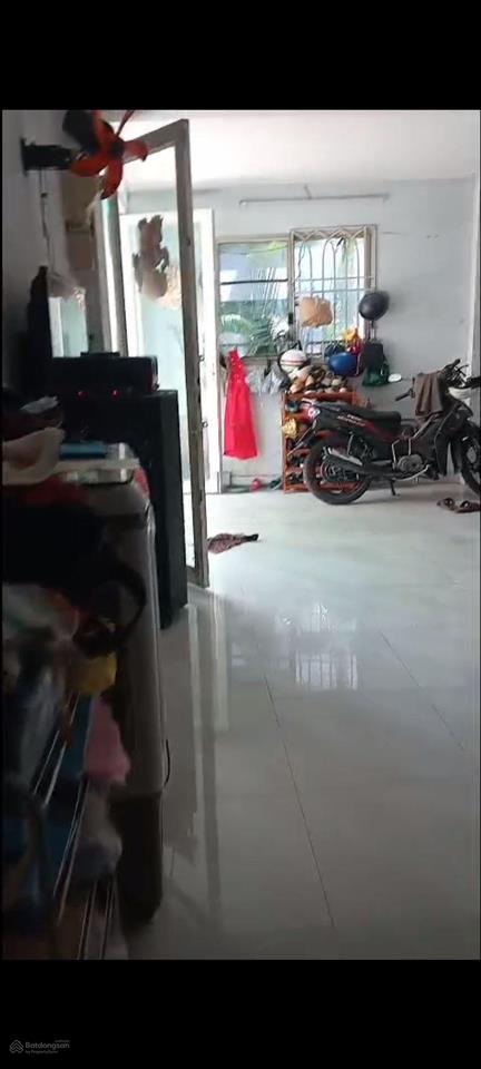 Nhà mặt tiền, chùa nghệ sĩ. 72m2. giá 6,9 tỷ