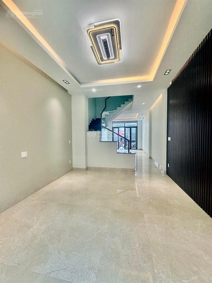 Bán nhà mới 5 tầng mặt tiền kd  ngay trục phạm văn đồng  kha vạn cân p. thủ đức giá 10,45 tỷ