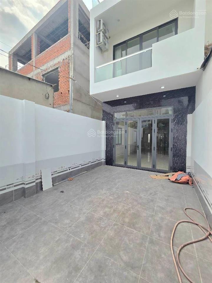 Nhà mặt tiền 5 tầng đường 12m + thang máy  giáp phạm văn đồng  kha vạn cân  chỉ 16,5 tỷ