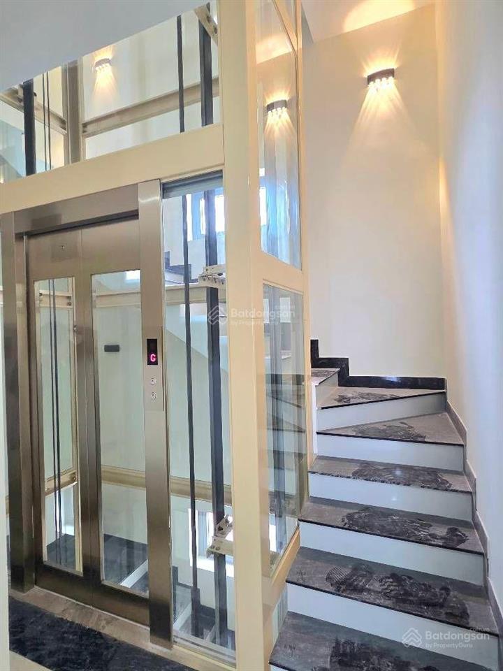 Nhà mặt tiền 5 tầng đường 12m + thang máy  giáp phạm văn đồng  kha vạn cân  chỉ 16,5 tỷ
