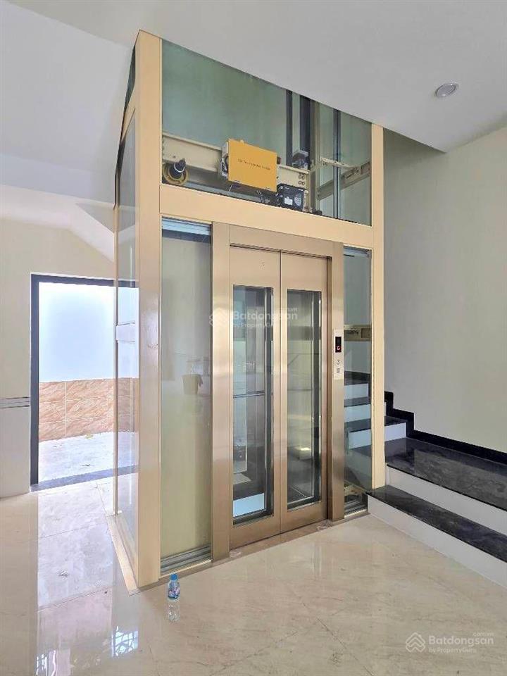 Nhà mặt tiền 5 tầng đường 12m + thang máy  giáp phạm văn đồng  kha vạn cân  chỉ 16,5 tỷ