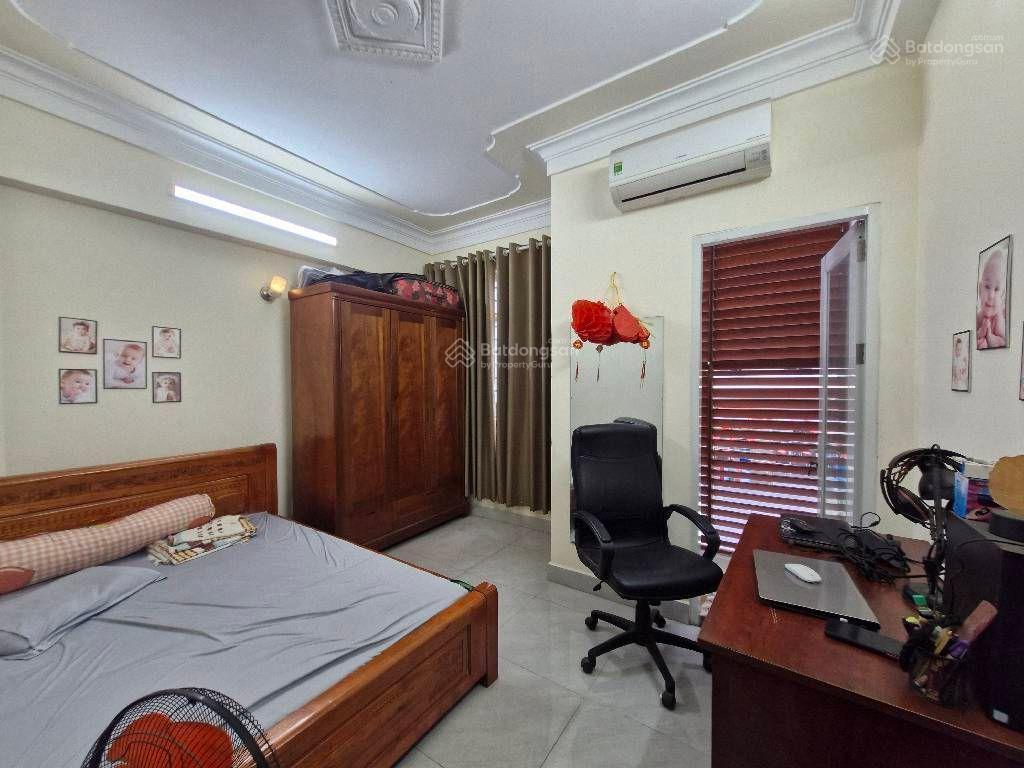 Nhà 4 tầng hẻm xe tải  kdc ngay lê văn chí  bv thủ đức  4pn  chỉ 7,55 tỷ