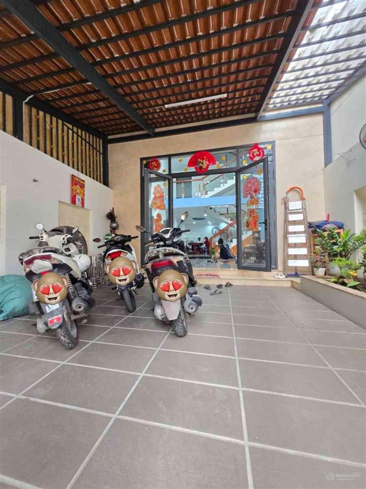 Nhà đẹp 4 tầng kdc ngay công viên linh trung  sát hoàng diệu 2  93,3 m² ngang 5,5m  giá 10,3 tỷ