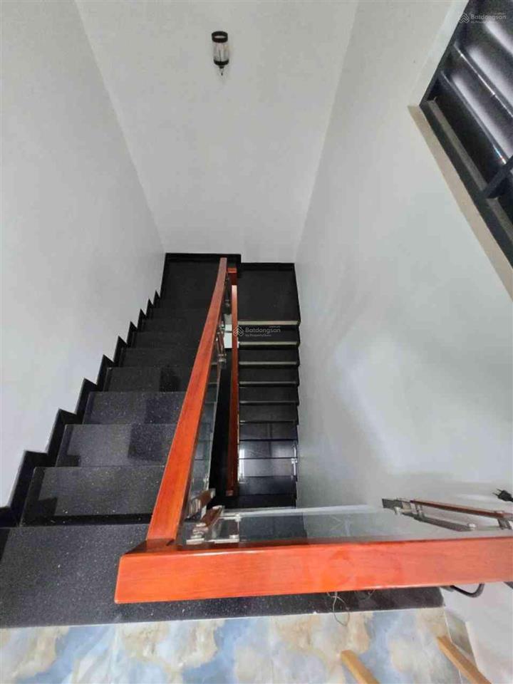 Nhà đẹp 4 tầng kdc ngay công viên linh trung  sát hoàng diệu 2  93,3 m² ngang 5,5m  giá 10,3 tỷ
