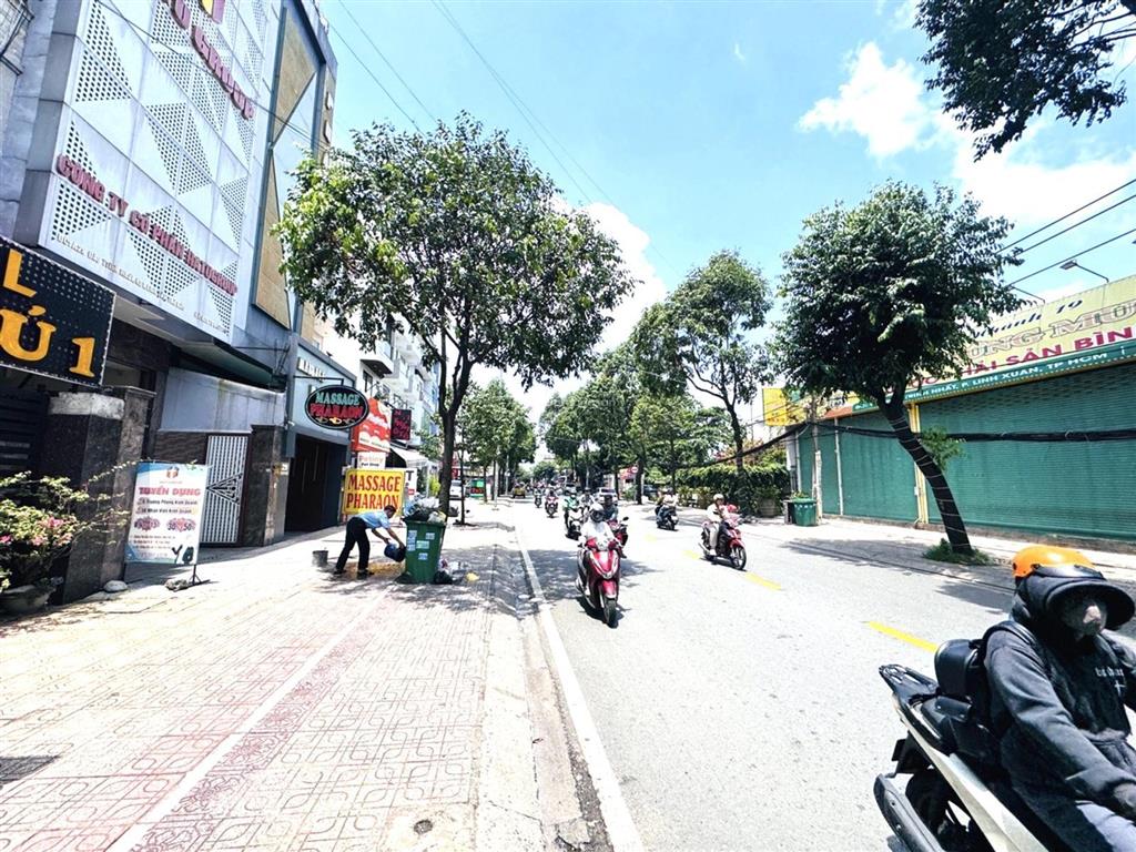 Bán lô đất mặt tiền đào trinh nhất  linh tây  kdc areco  120 m chỉ 13,9 tỷ (tổng giảm 3 tỷ)