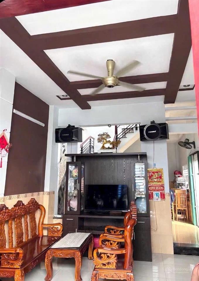 Nhà căn góc 3 tầng hoàn công  đường 4  trường thọ  5pn  60m2  gần ga metro chỉ 5,65 tỷ