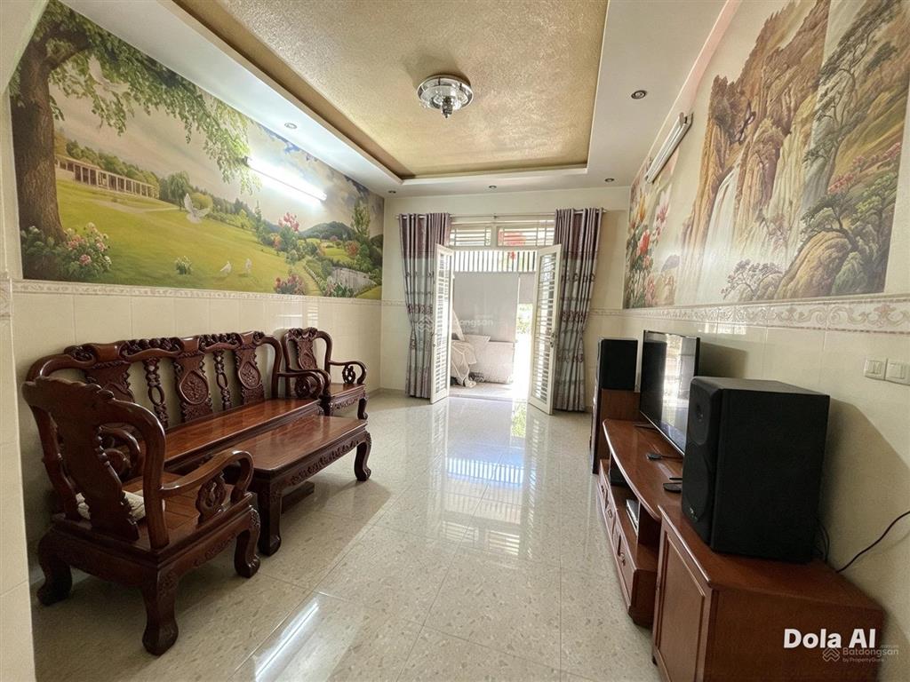 Nhà đẹp ở ngay  3 tầng hẻm ô tô  kdc đặng văn bi  thủ đức  dt sàn 160m giá 7,4 tỷ