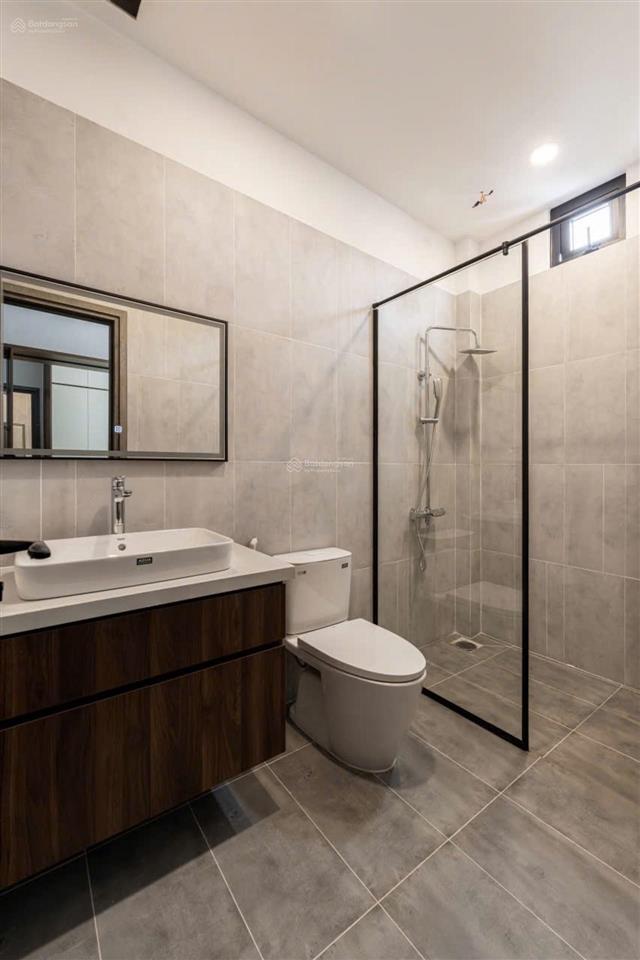 Bán nhà 3 tầng mới  hẻm xe hơi  kdc linh tây  ngay phạm văn đồng  chỉ 7,8 tỷ
