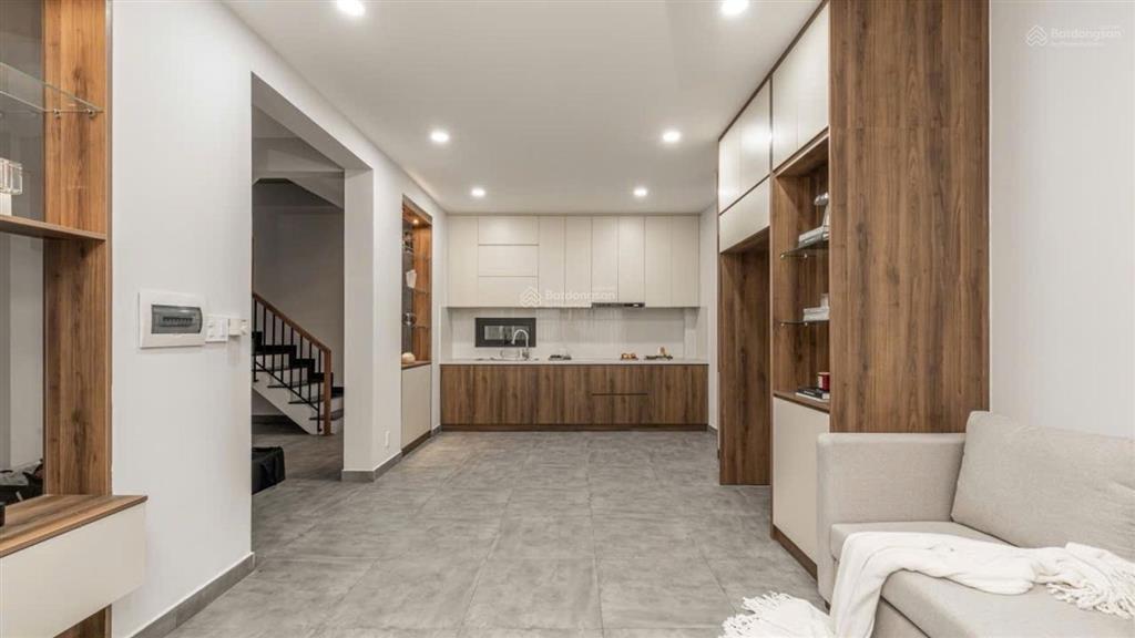Bán nhà 3 tầng mới  hẻm xe hơi  kdc linh tây  ngay phạm văn đồng  chỉ 7,8 tỷ