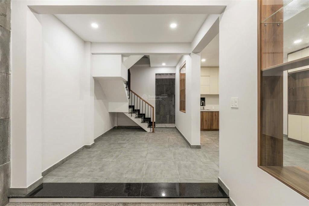 Bán nhà 3 tầng mới  hẻm xe hơi  kdc linh tây  ngay phạm văn đồng  chỉ 7,8 tỷ