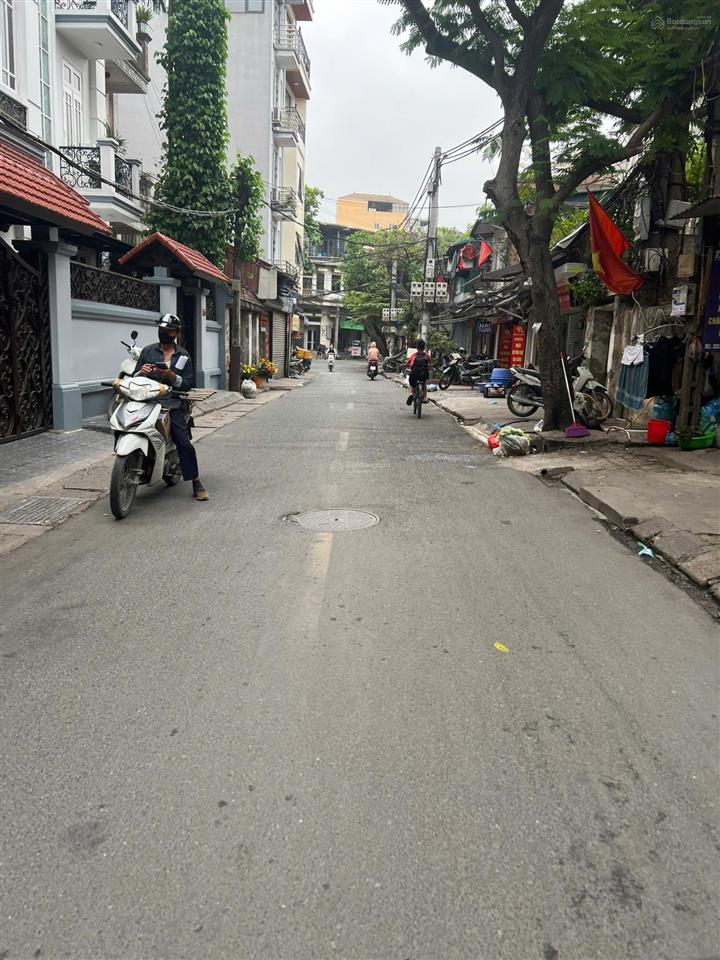 Chính chủ nhờ bán nhà hoàng mai. mặt ngõ thông kinh doanh làng mai động diện tích 60m2, nhỉnh 12 tỷ