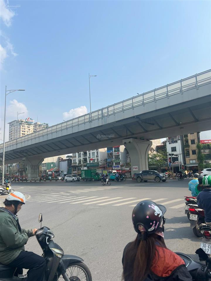 Nhà hoàng mai vị trí kim cương  mặt phố kinh doanh  dòng tiền 500tr/tháng