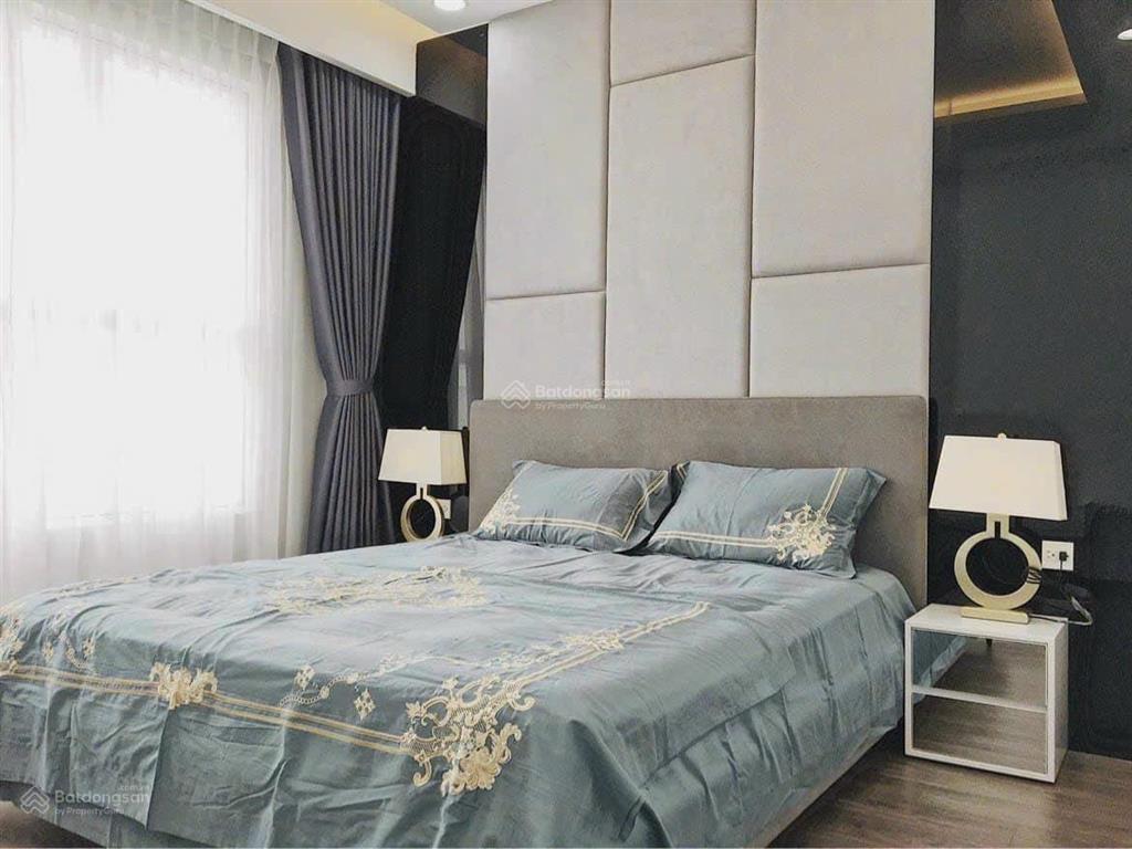 Chính chủ cho thuê gấp chcc the gold view dt 80m2, 2pn, 2wc, giá 18tr/th.  0961 663 *** (thịnh)