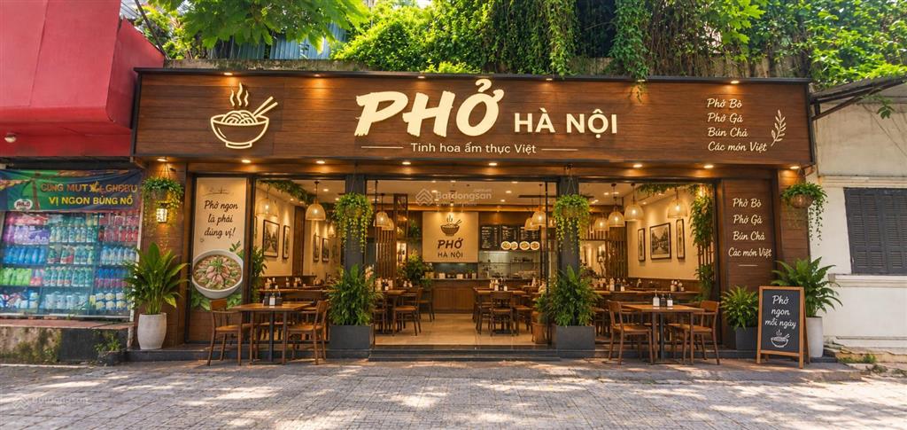 Cho thuê mặt bằng kinh doanh chân đế chung cư quận cầu giấy diện tích 150m mặt tiền 12m giá 45tr