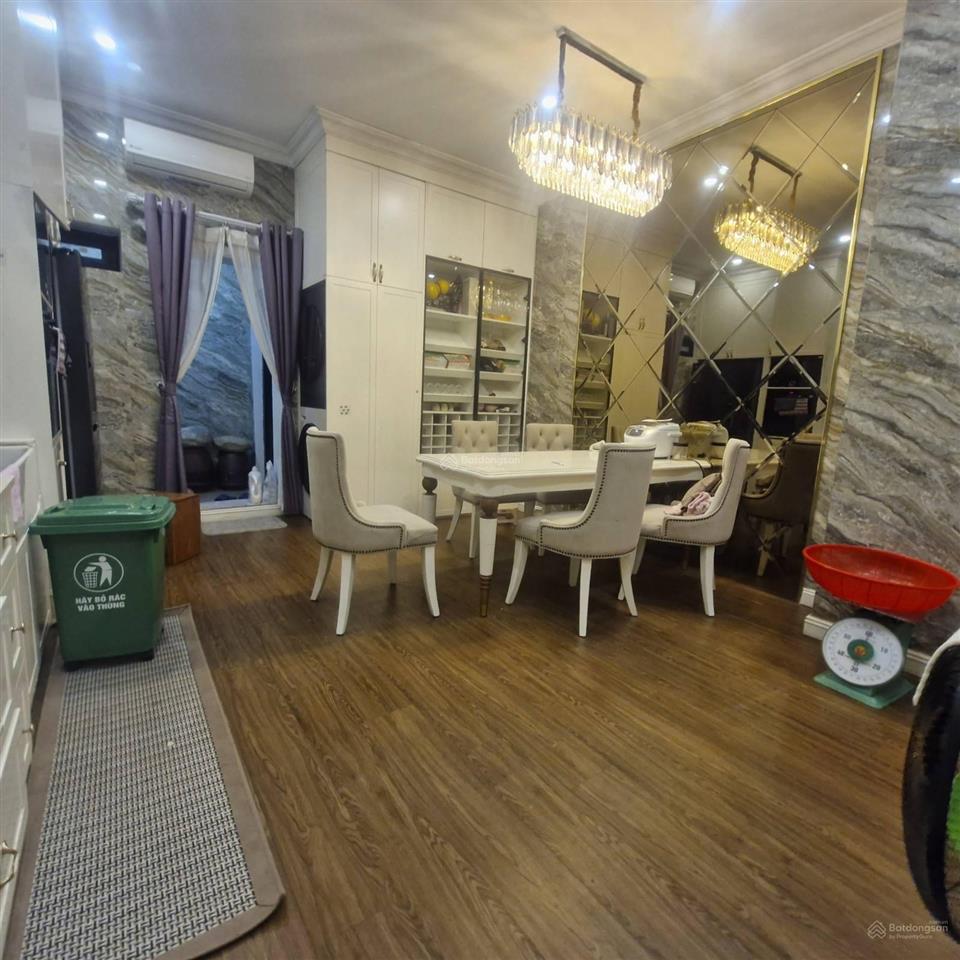 Nhà phân lô ngõ 279 đội cấn 65m*5t, mt 4.3m, ngõ ô tô tránh, cách 30m ra phố, về ở ngay, qh ổn định