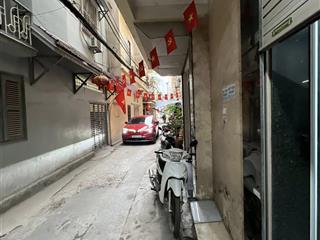 Nhà c4 nguyễn văn huyên 90m2, mt 5.3m, ngõ 3.5m, ô tô vào nhà, gần phố, 2 thoáng, sổ vuông nở hậu