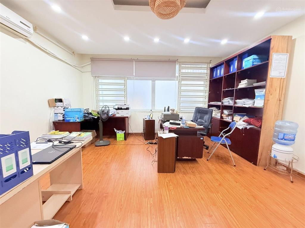Nhà thuỵ khuê 50m*5t, mt 5m, ngõ 2.5m, đường trải nhựa, cách 30m ra phố, 2 thoáng, về ở ngay 12.5tỷ