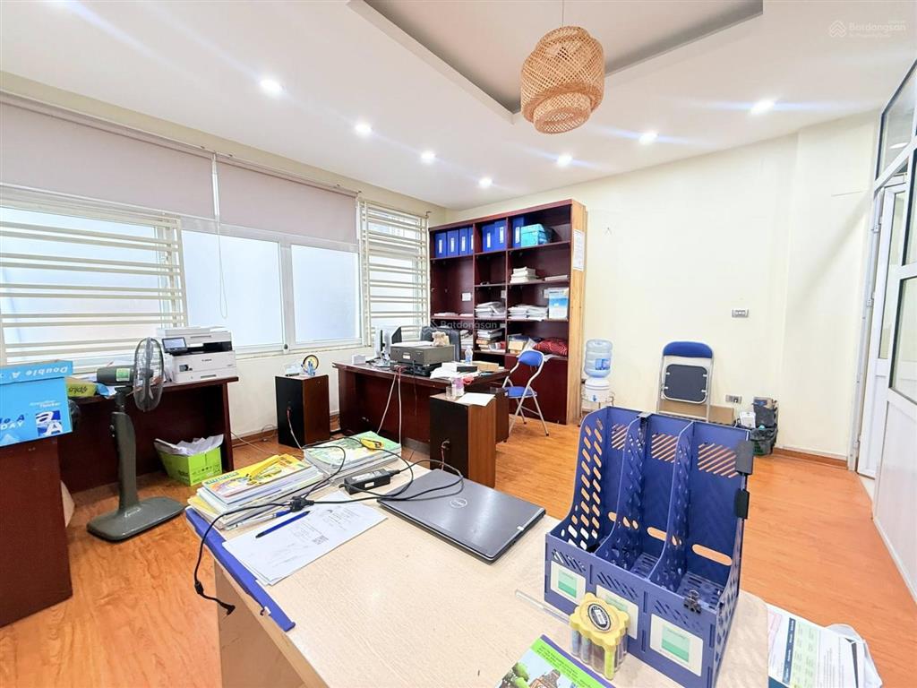 Nhà thuỵ khuê 50m*5t, mt 5m, ngõ 2.5m, đường trải nhựa, cách 30m ra phố, 2 thoáng, về ở ngay 12.5tỷ