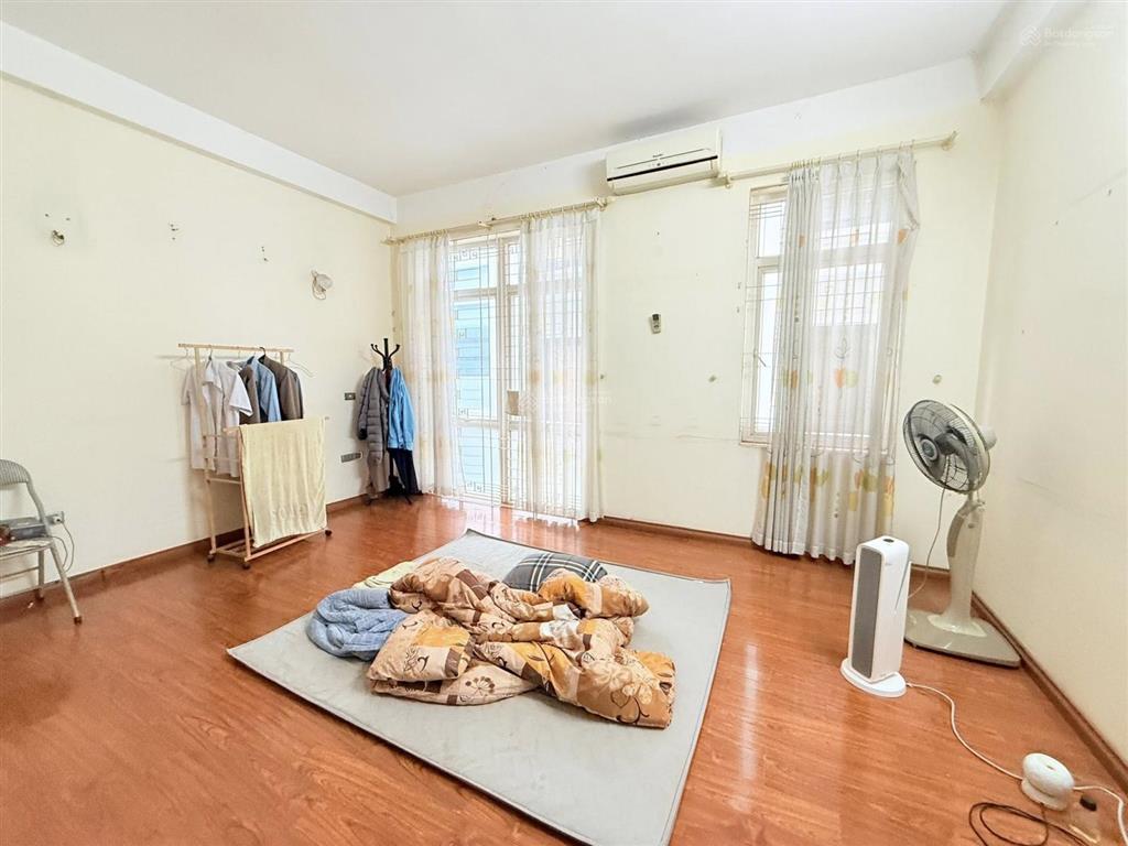 Nhà thuỵ khuê 50m*5t, mt 5m, ngõ 2.5m, đường trải nhựa, cách 30m ra phố, 2 thoáng, về ở ngay 12.5tỷ