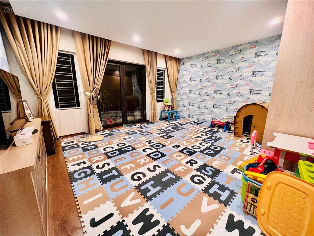 Nhà phố vạn bảo 70m2*6t, mt 6.3m, ngõ rộng 6m, ô tô tránh, thang máy ngõ thông 2 thoáng, về ở ngay