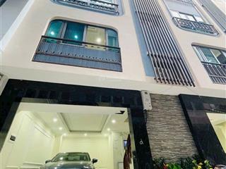 Cho thuê nhà phố đào tấn 45m2, mt 4.8m, 6 tầng, thông sàn, thang máy, ngõ 5m, ô tô vào nhà, gần phố