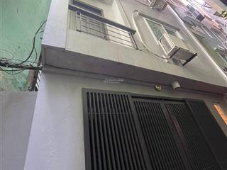 Nhà phố liễu giai 36m2, mt 5m, 5 tầng, ngõ rộng 2m, 3 thoáng, 20m ra ô tô tránh, gần phố, về ở ngay