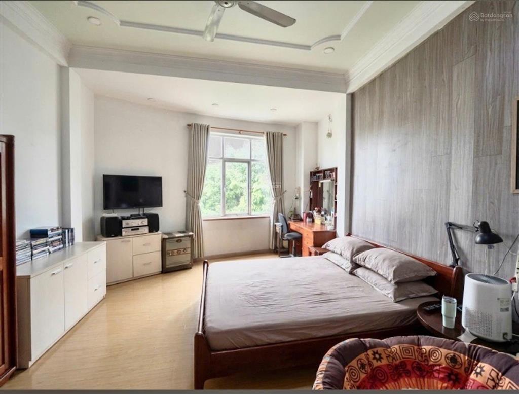 Bán nhà riêng 162m², 7pn, 8wc tại thích quảng đức, p. 5, q. phú nhuận, hcm
