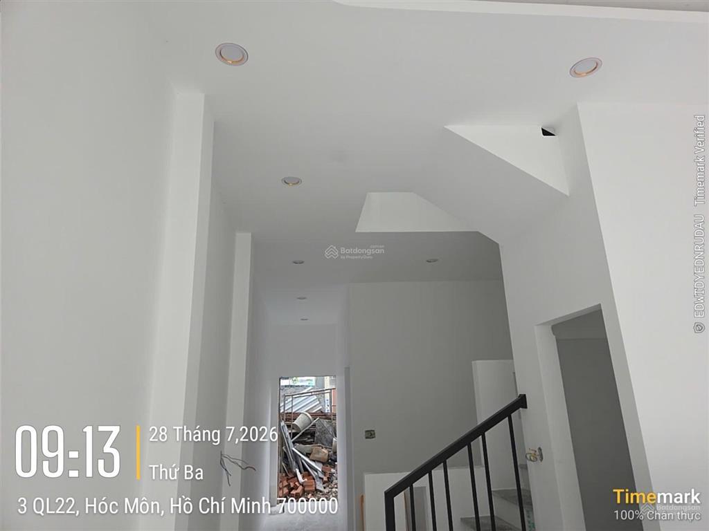 Cần tiền bán gấp nhà xây mới trệt lầu 2 mặt tiền xuân thới đông