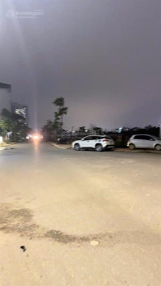 Ngọc thụy 54m2 mt 4,2m 5 tầng thang máy view công viên ô tô tránh kinh doanh tốt