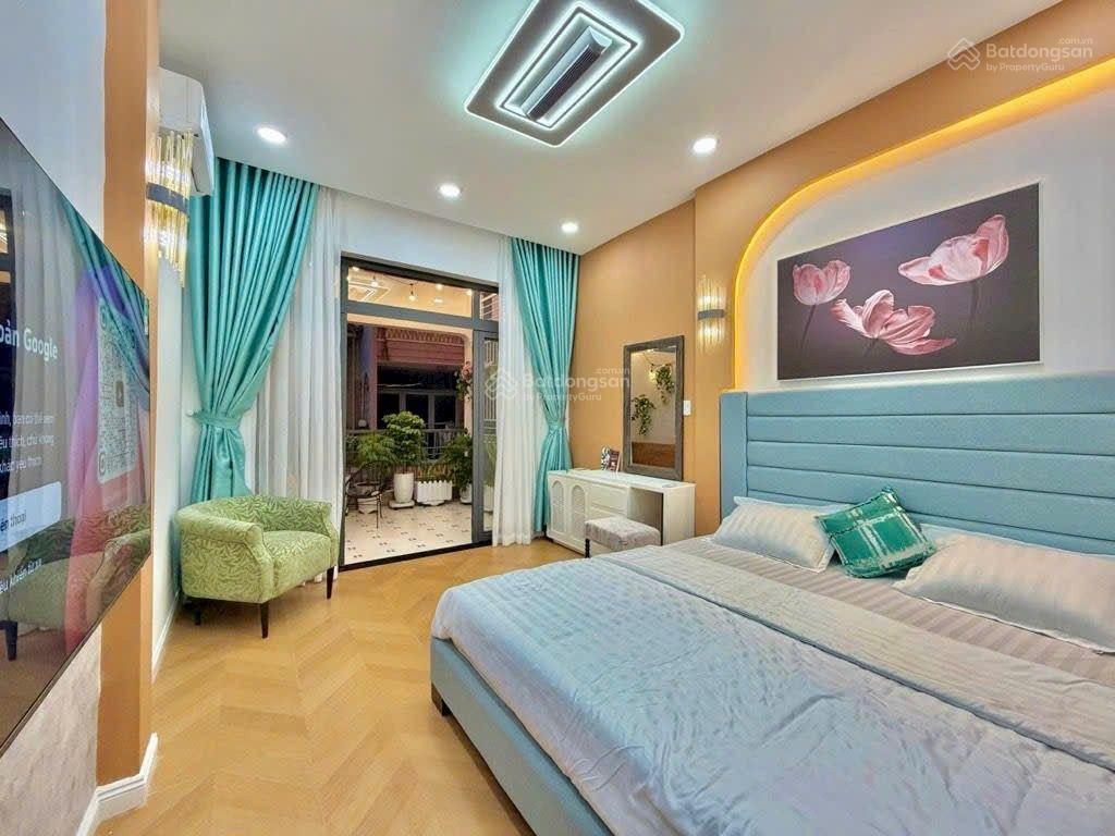 Bán gấp nhà đẹp full nội thất giảm ngay 1 tỷ